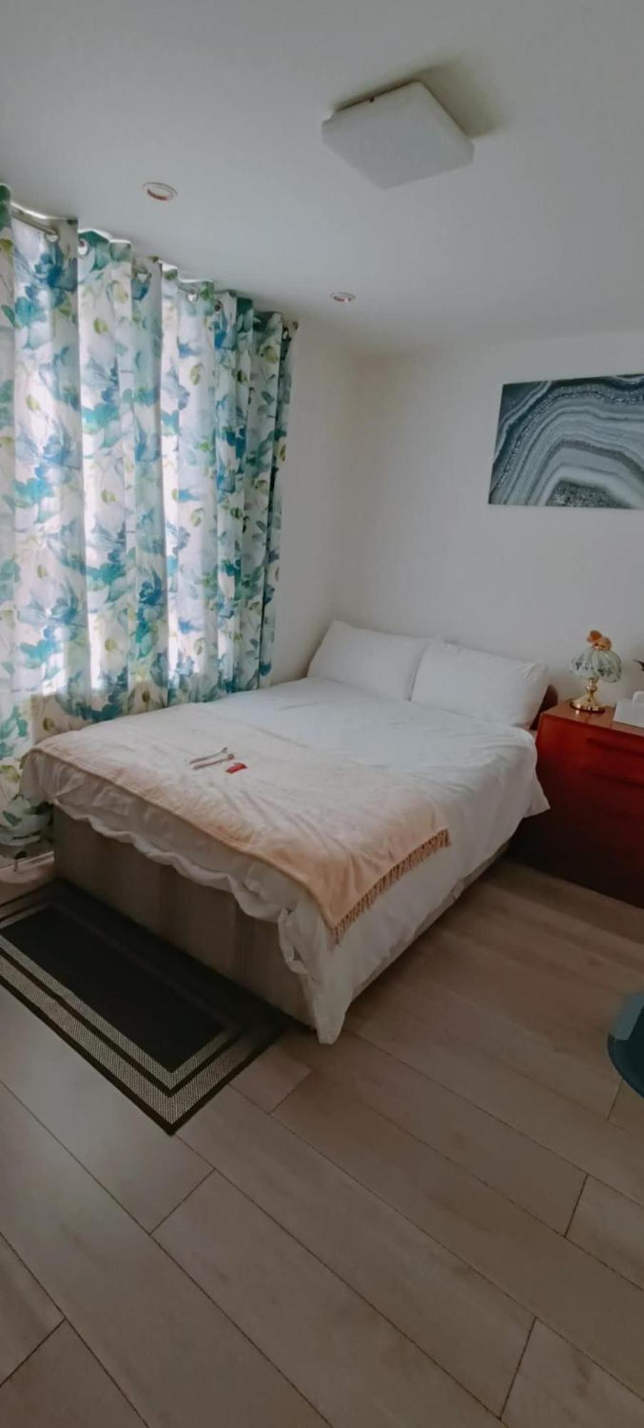 Min Su Rooms Stanwell Exterior photo